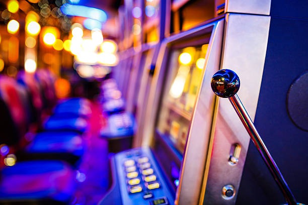 Multiple Bingo room options with different themes and prize pools on hbo 9